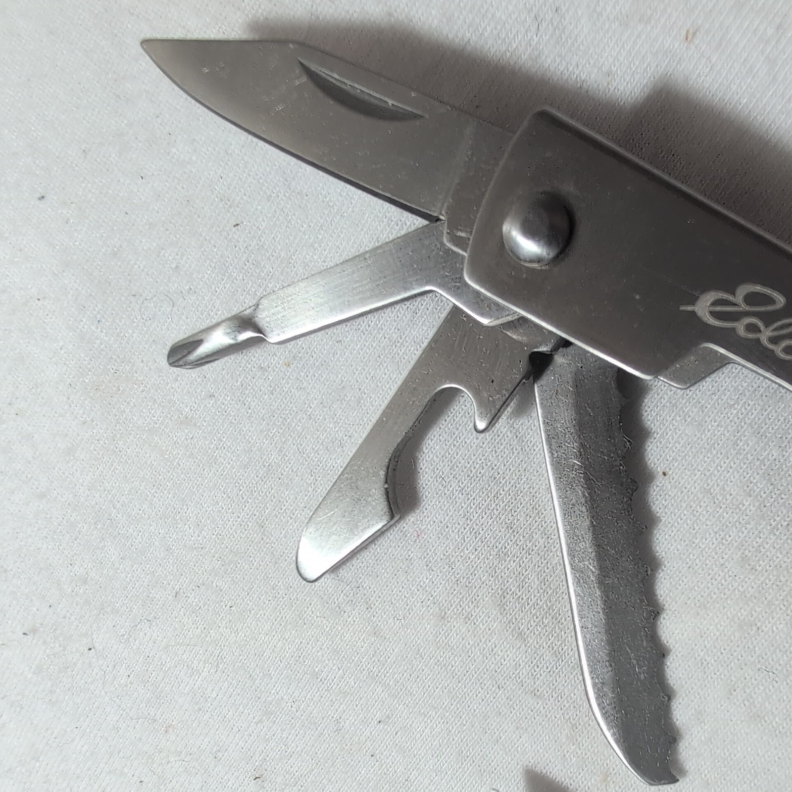 Eddie Bauer Silver Multi-Tool Multi Bit Screwdriver 2”