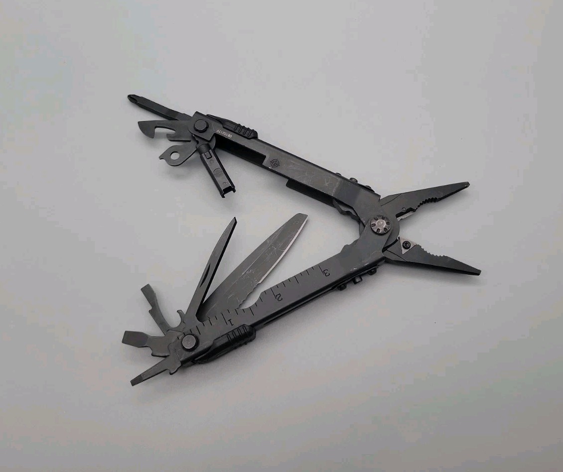 Gerber MP600-ST Multi-Plier Multi-Tool w/ Sight Tool – Black – DISCONTINUED