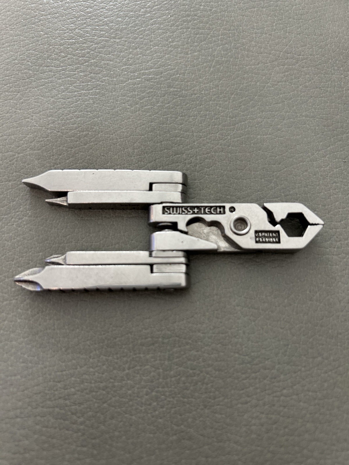 Swiss-Tech 8-in-1 multi-tool with Pliers and screwdriver