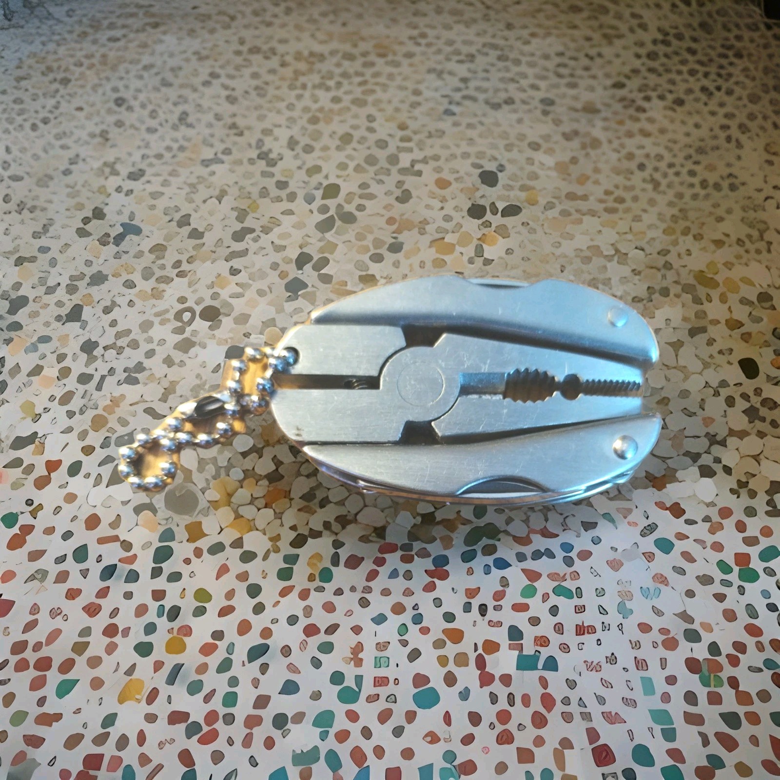 Mini Keychain Set – 6-in-1 Multitool Plier, Adjustable Wrench