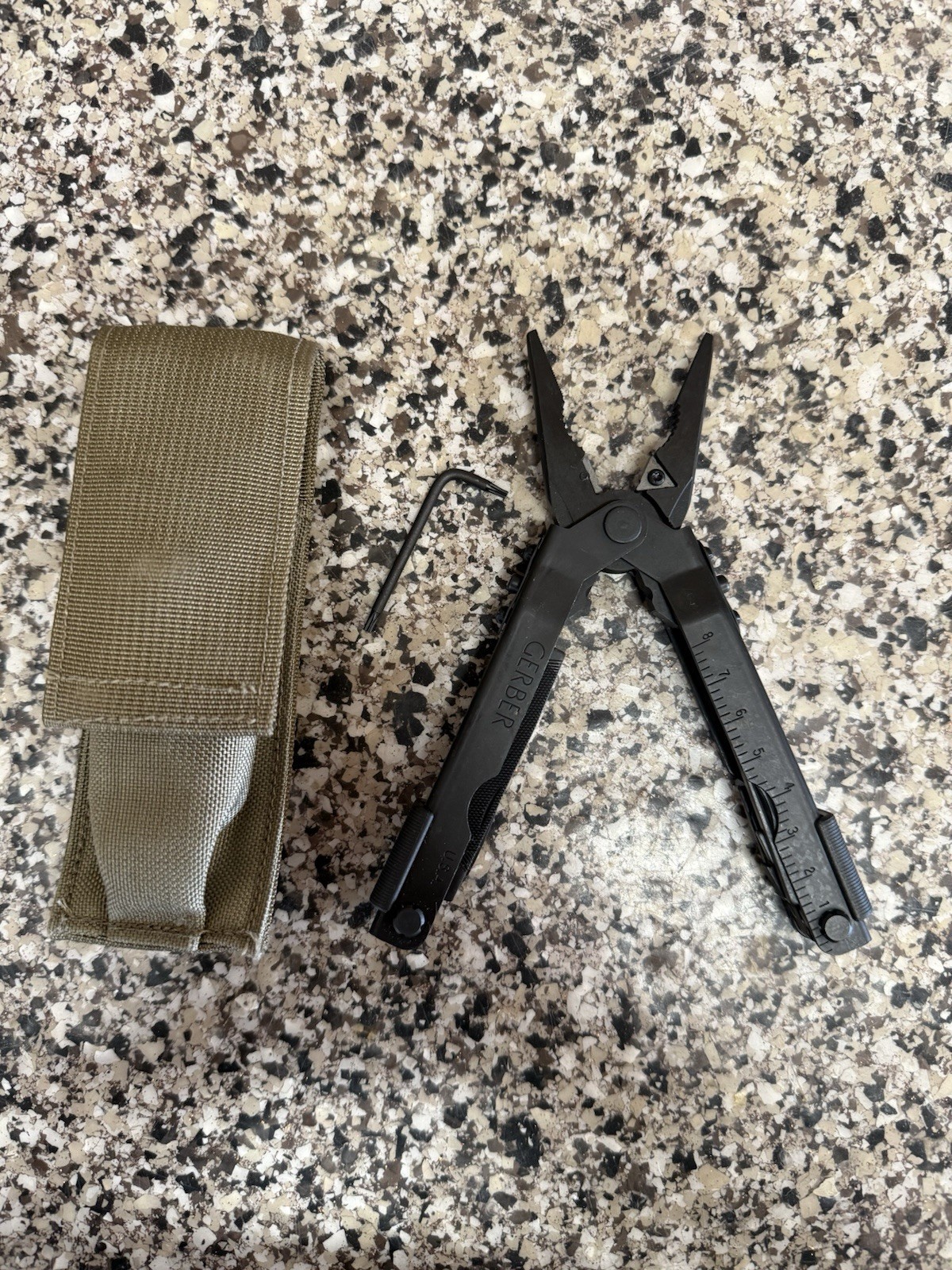 Gerber Multi-Tool Black Stainless Steel Pliers Ruler with Sheath
