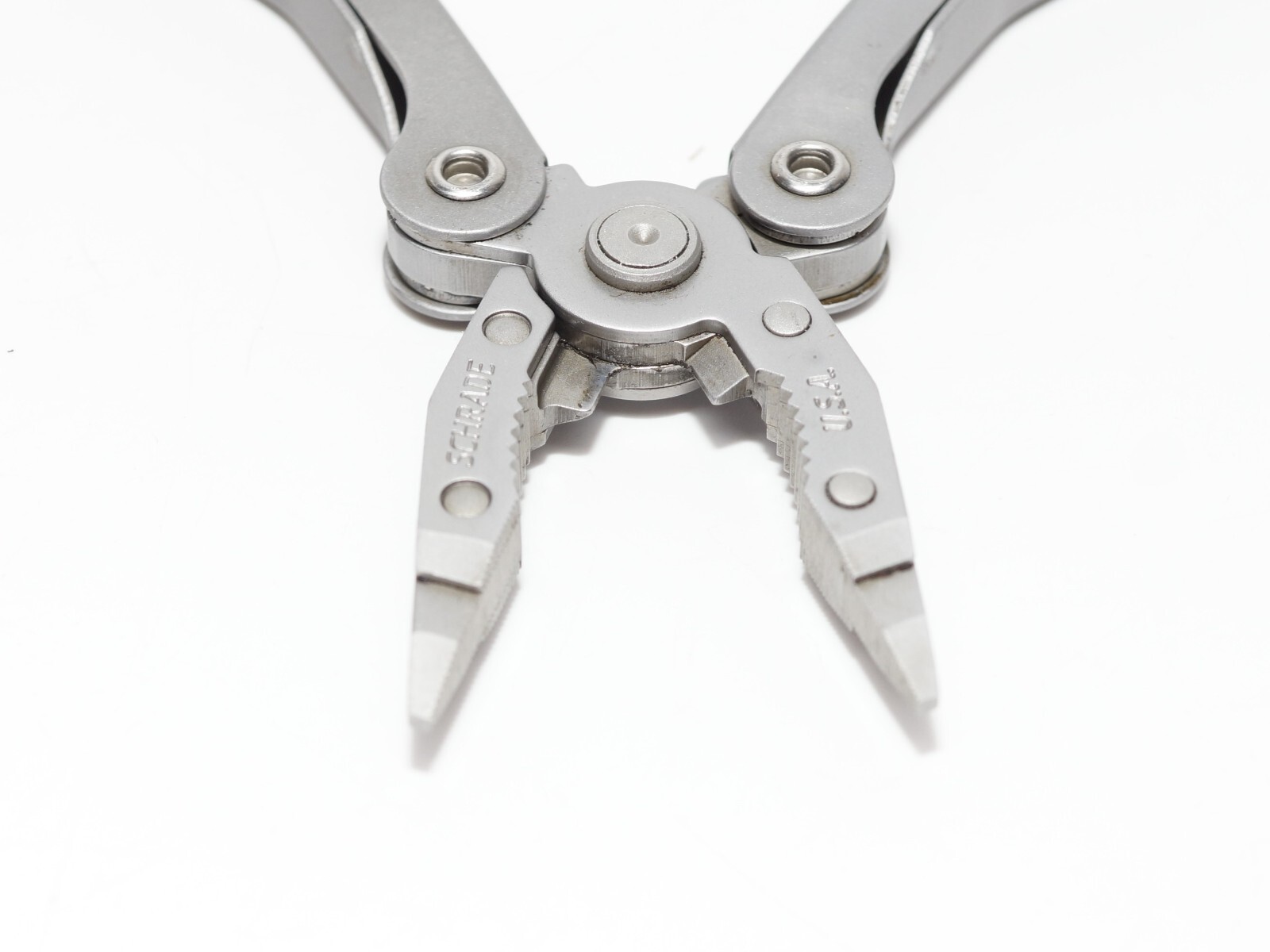 Schrade Tough ST1 Multi-Tool w/ Leather Holster, 21 Function, Made in USA