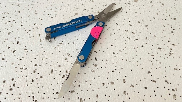 Leatherman Micra Scissors Knife Tweezers File Blue Multi Tool- – – – –