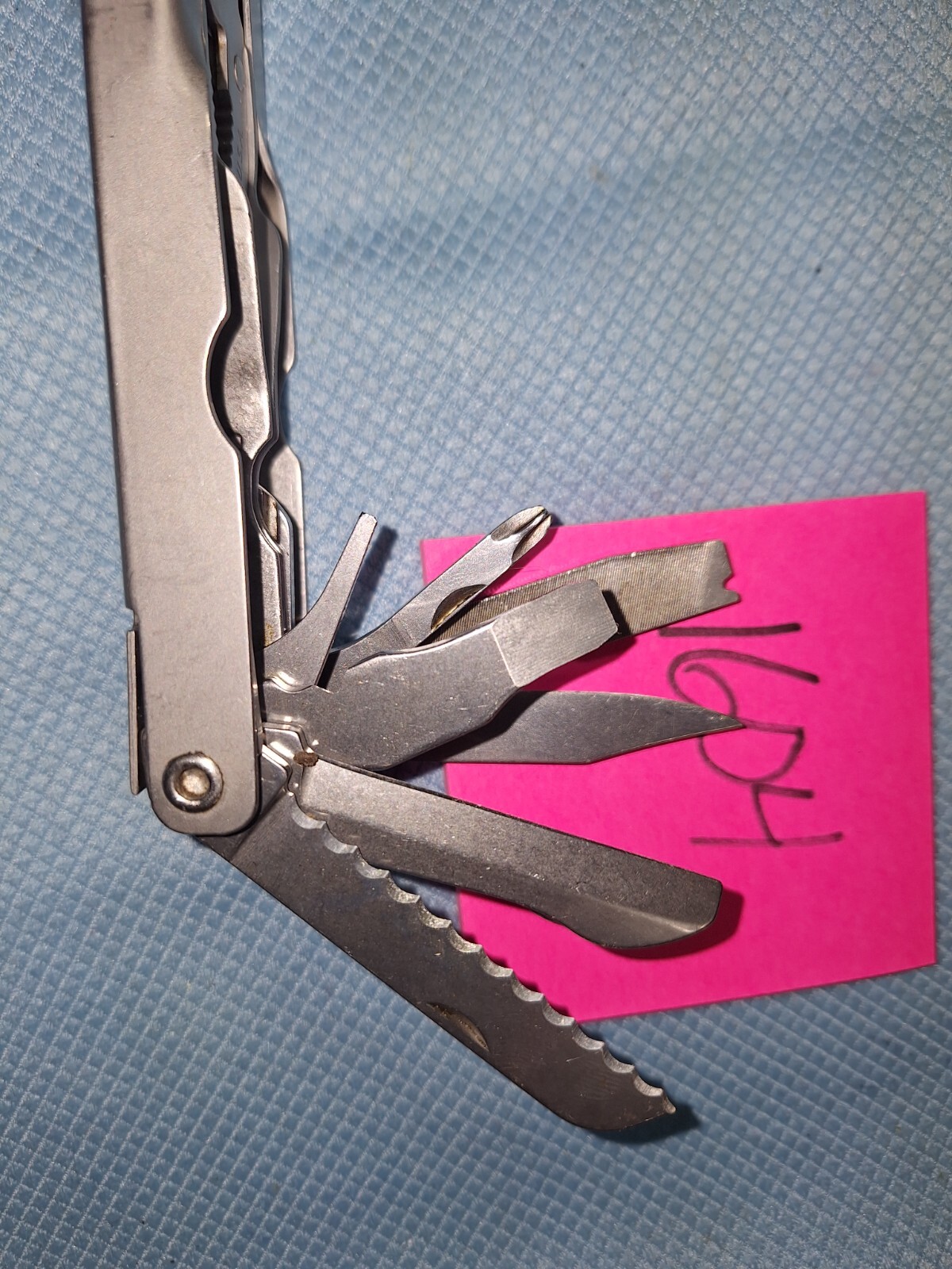 1 SCHRADE TOUGH Multi Tool U.S.A. Fishing Hunting Camping Excellent LOT 1604