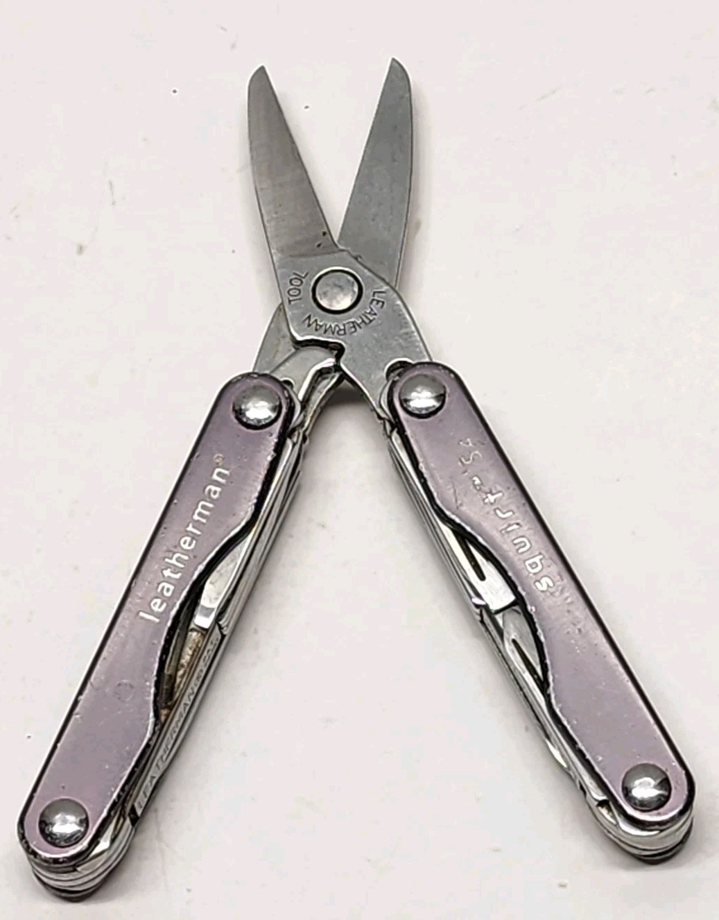 Leatherman Squirt S4 Multi-Tool Scissor Pocket Knife Grey Purple Tone Stainless