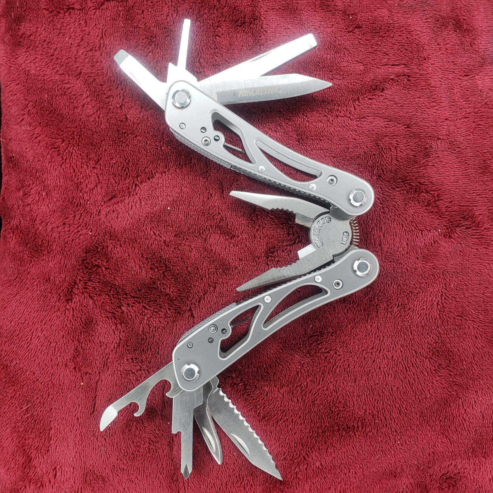 🔪 Winchester Winframe Knife Pliers Cutters Screwdriver Multi-Tool 22-41473