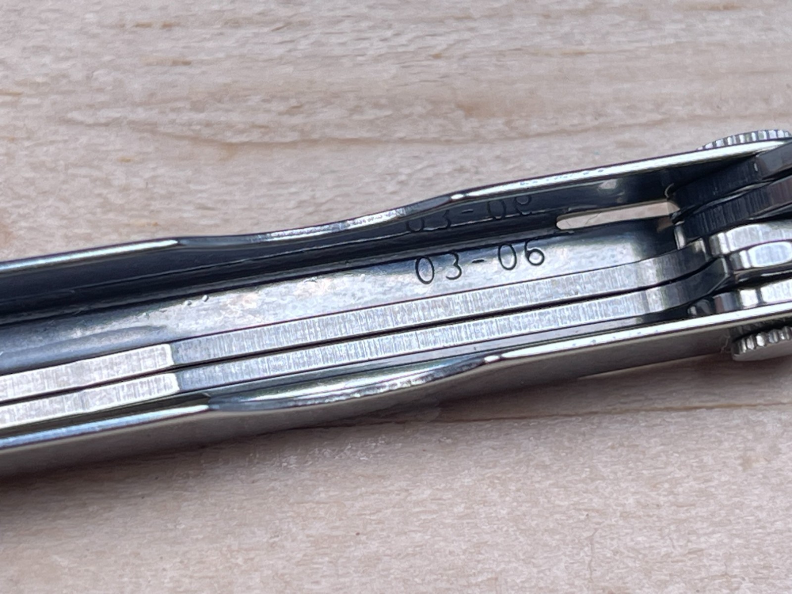 Leatherman Micra Stainless Steel Multi-tool Knife 03/06 Pat Pend. – Very Nice