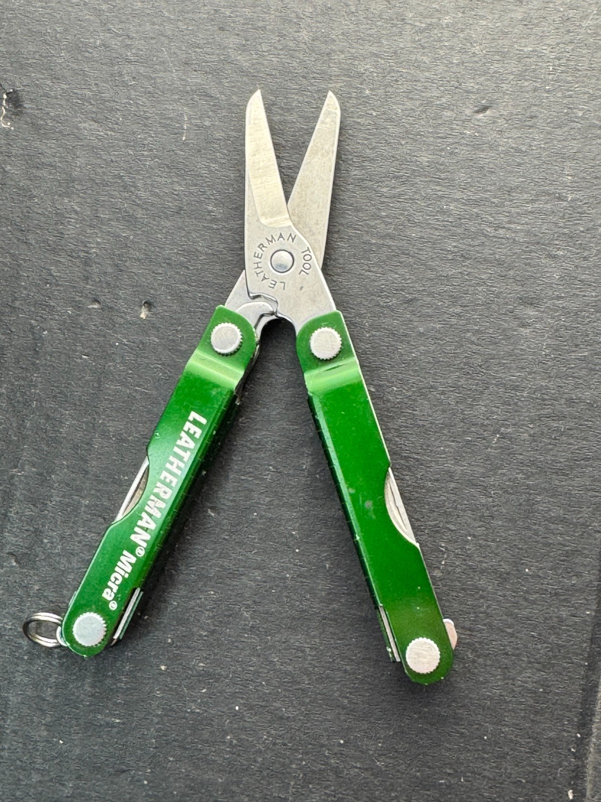 Leatherman Micra 10 in 1 Multitool Anodized Aluminum – Green