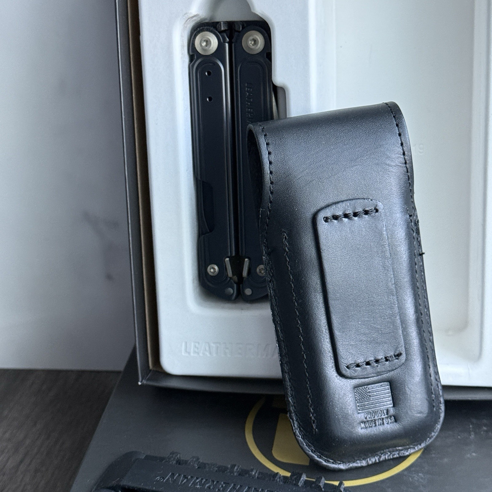Leatherman Arc Obsidian Multitool. Limited Edition w/Leather Sheath. Opened Box