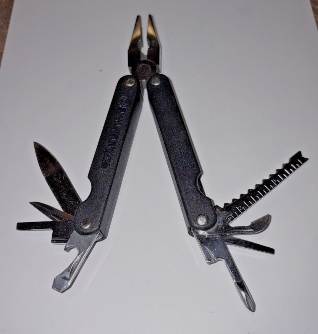 Multitool Mountain Quest Black Camp Tactical Survival Hunt Fish Hike-Multi-tool