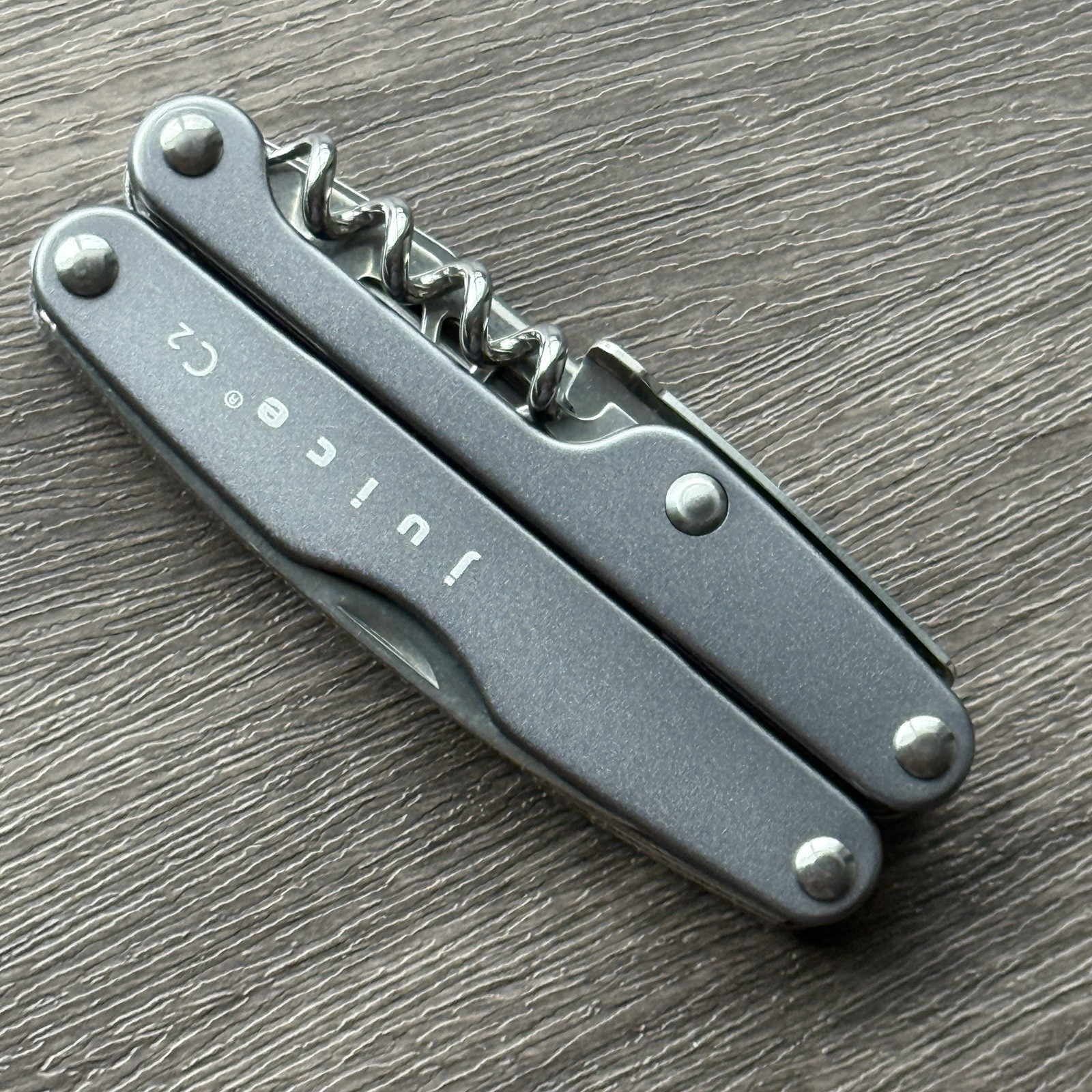 Leatherman Juice C2 Storm Gray. New In Gift Tin Box