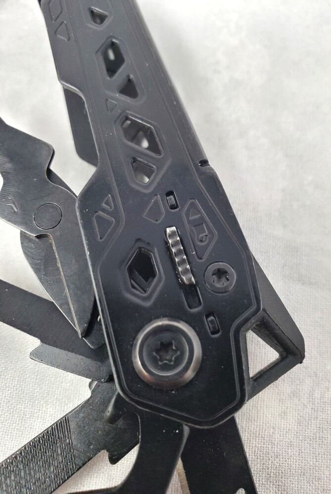 Gerber Gear Truss 17-In-1 Tactical EDC Needle Nose Pliers Multi Tool – All Black