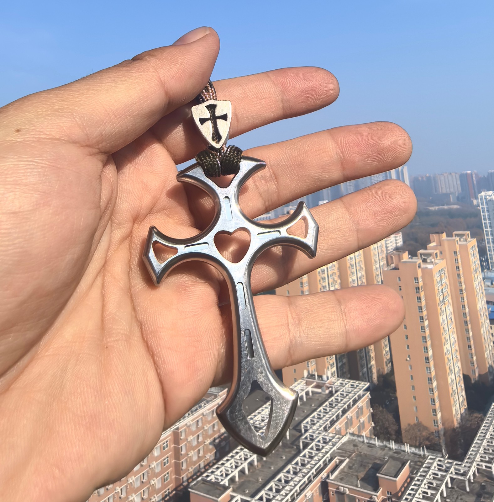 TC21 Titanium Cross Tactical EDC Tool with Window Breaker for Self Defense