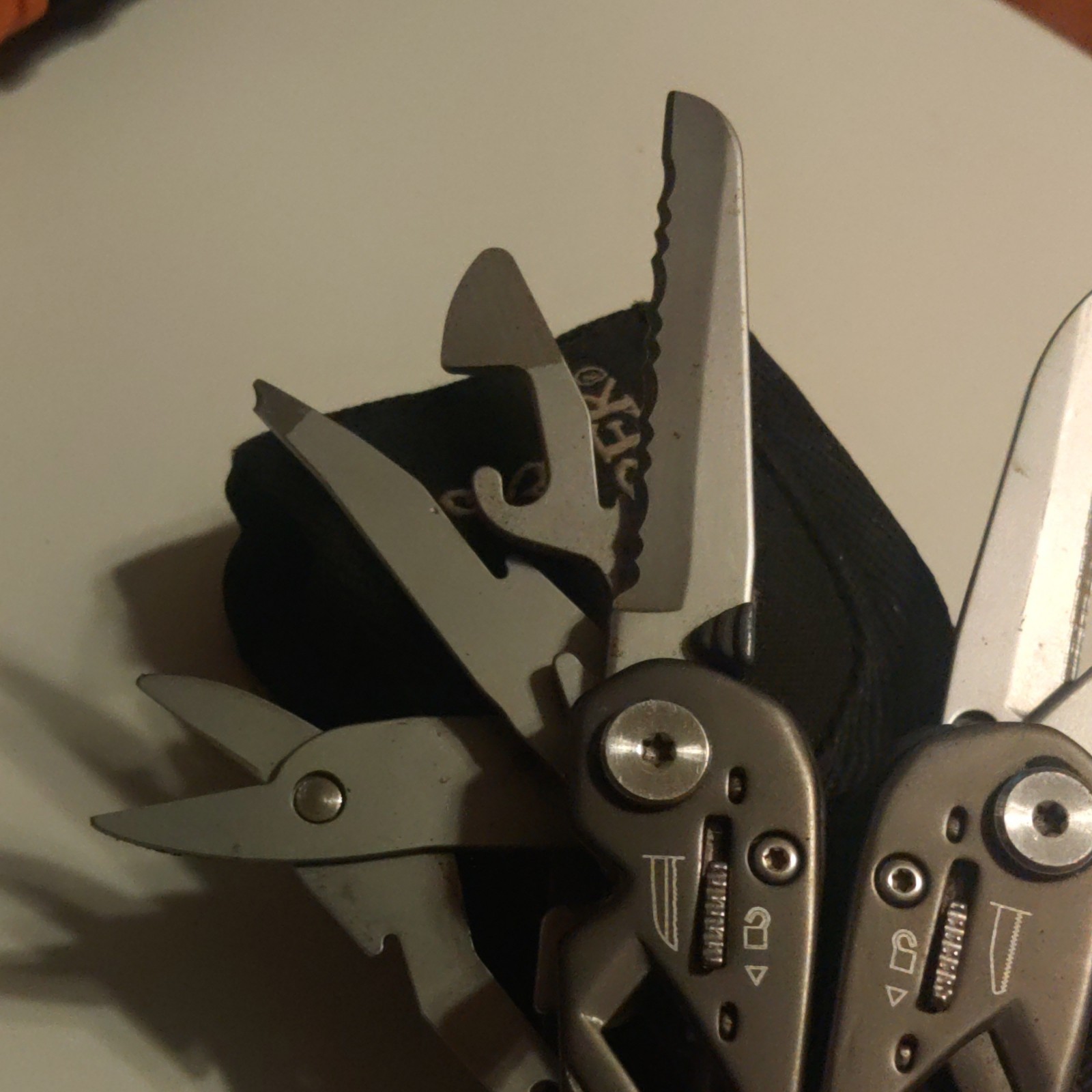 Gerber Suspension Multi-Tool Stainless Steel Silver Sheath Plier Knife Scissors