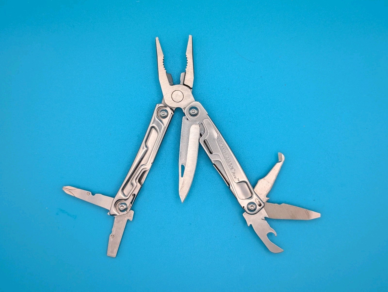 Leatherman Rev 3.8″ Multi-Tool, Stainless!
