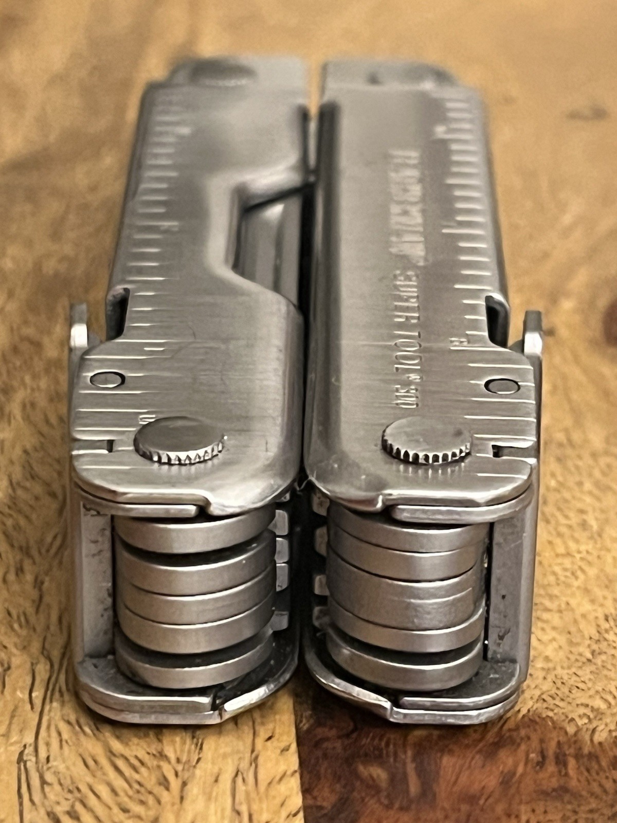 Leatherman Super Tool 300 Multitool SUPER NICE!! w/Sheath
