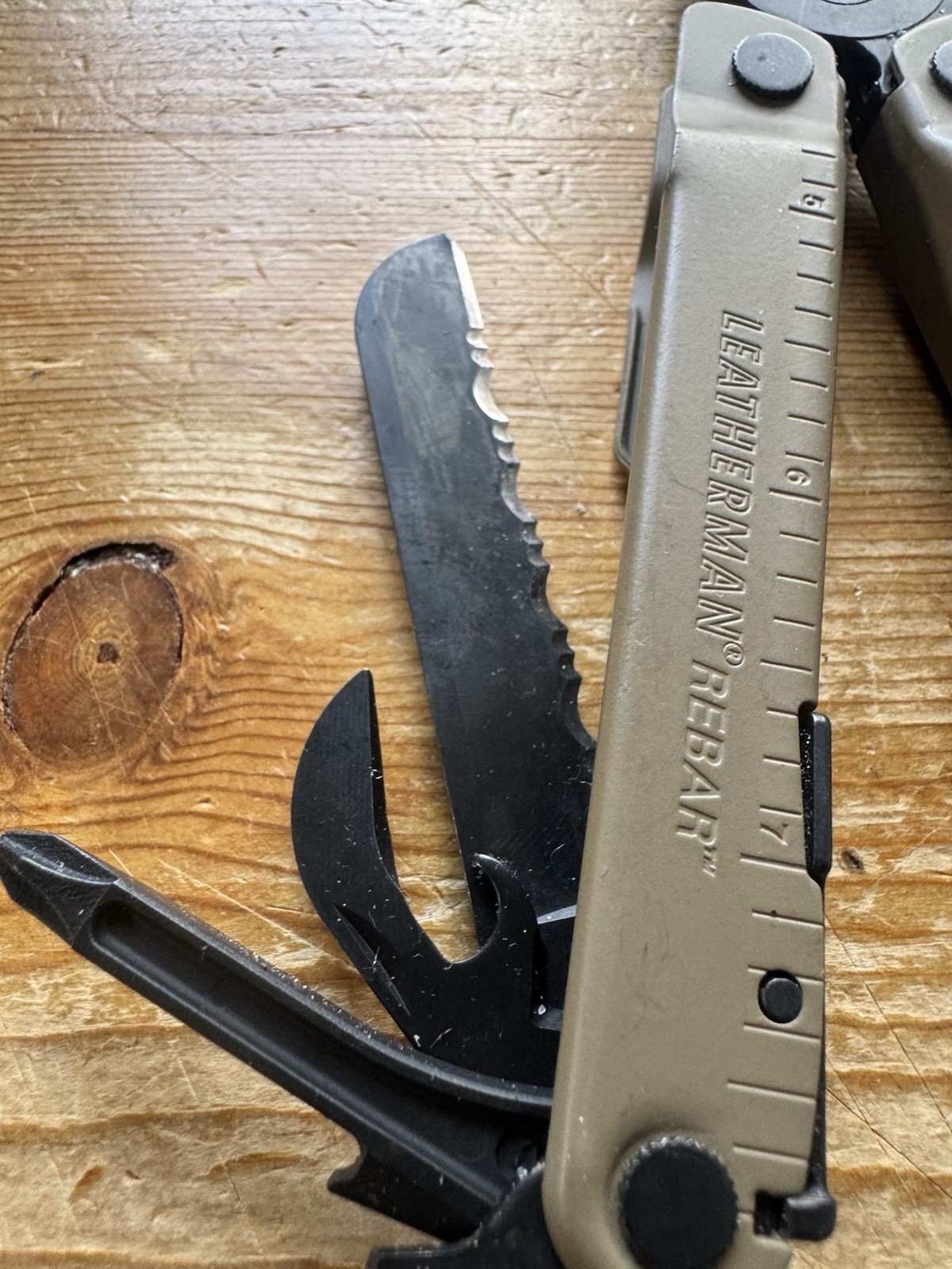 Leatherman Rebar Coyote Tan Multi-Tool Knife Pliers & Other Tools – Excellent
