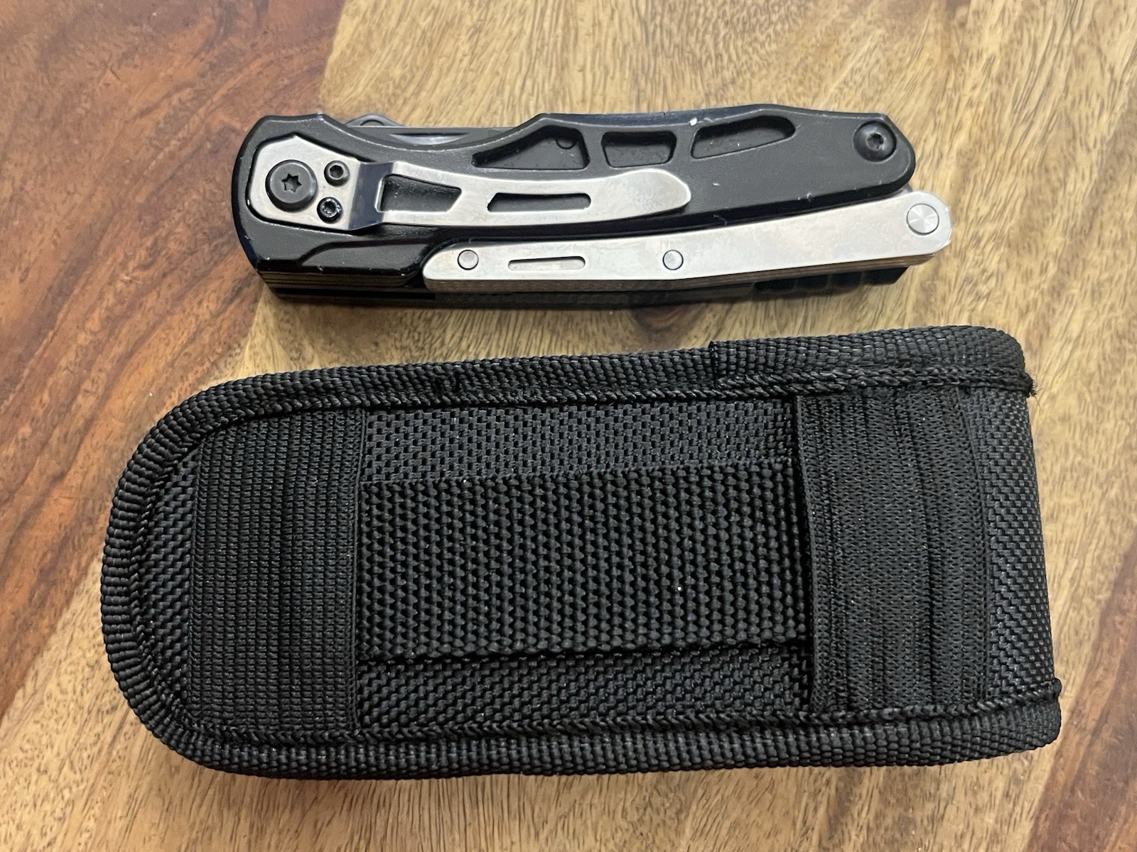 RoverTac Pocket Knife Multitool 13-in-1 Multi Tool Excellent Condition w/Sheath