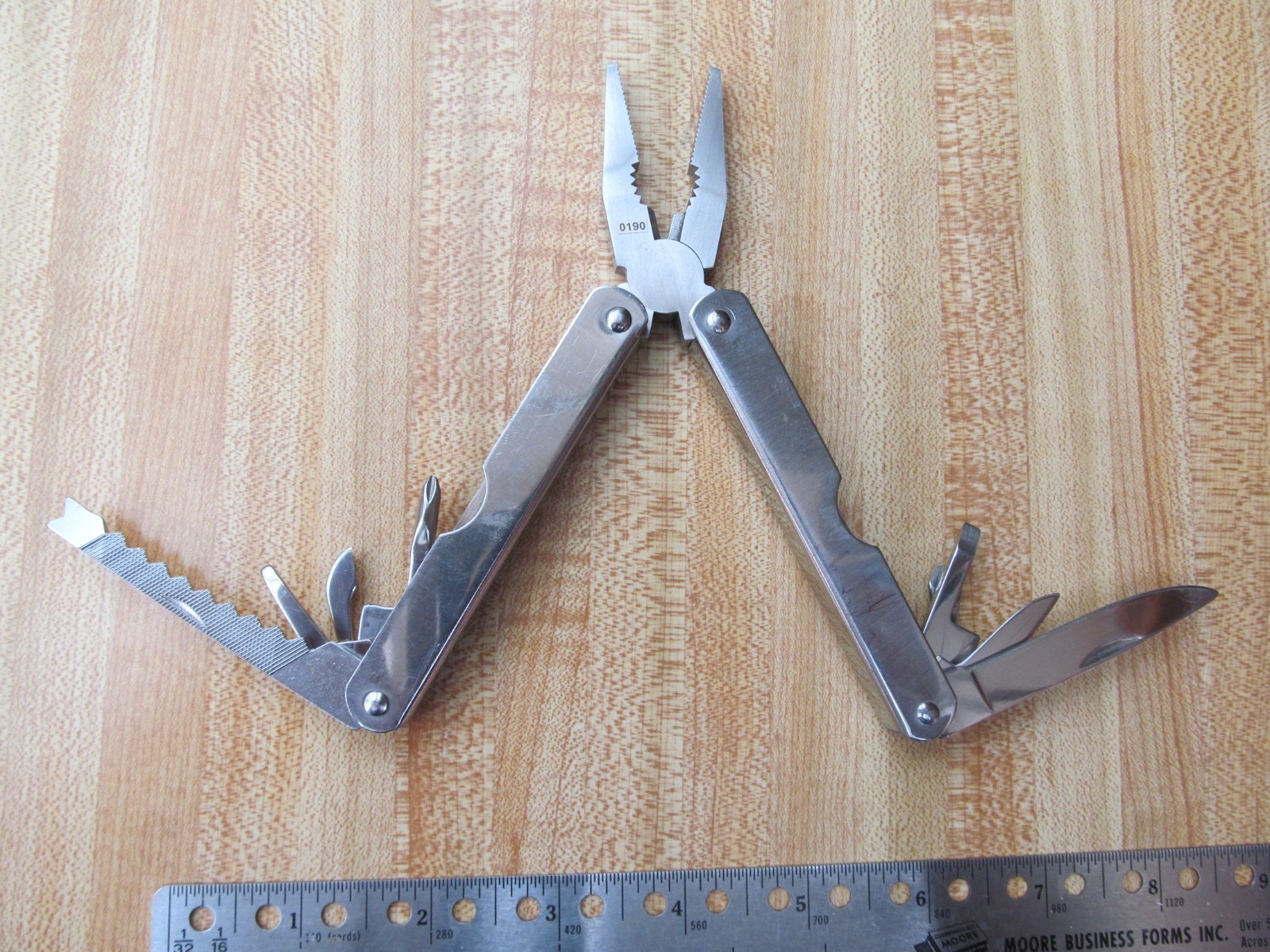 Lot of 8 Various brands inc. Winchester and Coast Multi Tools