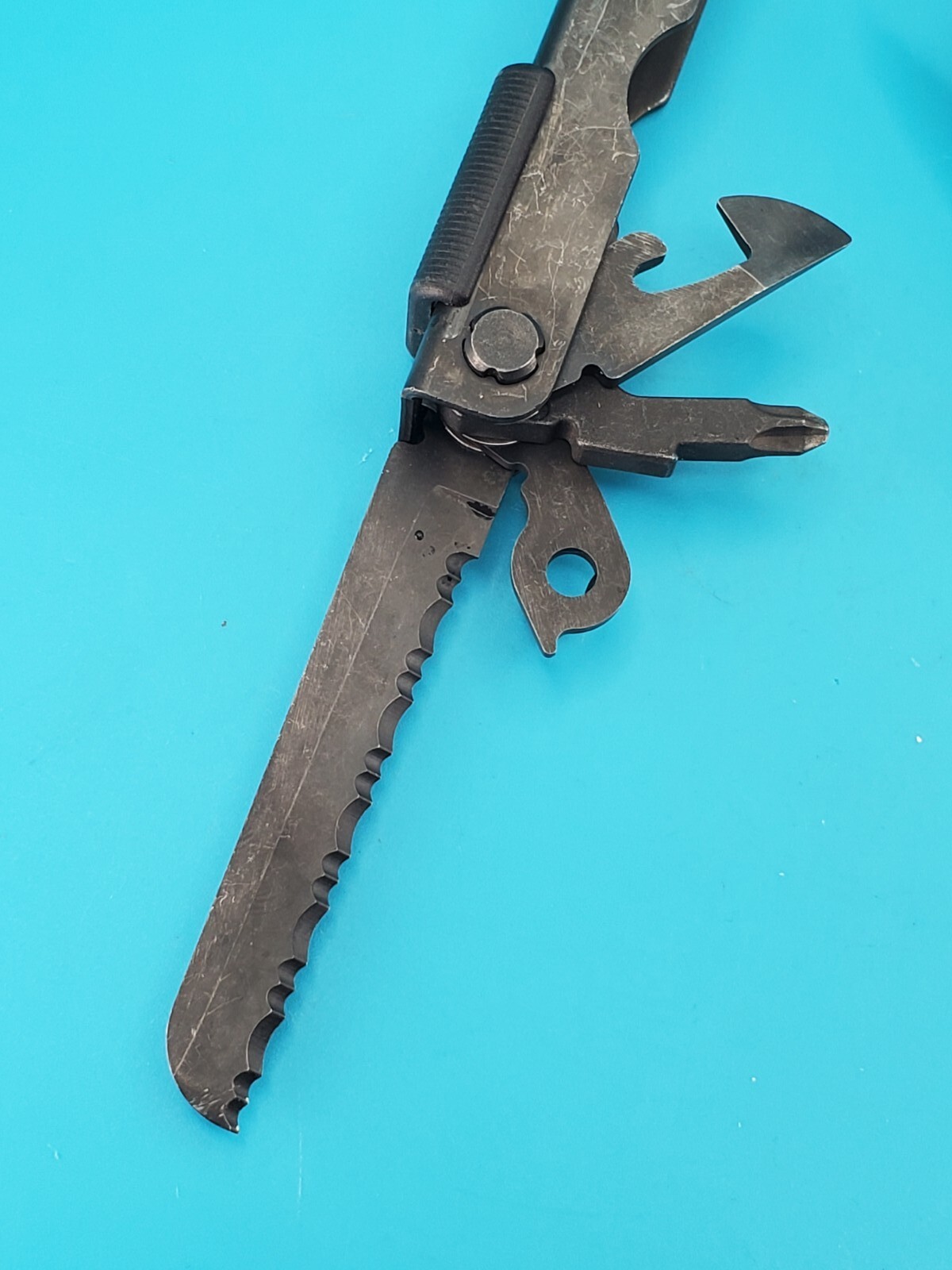 Gerber MP600 Black Oxide Multi-Tool Needle Nose Pliers!
