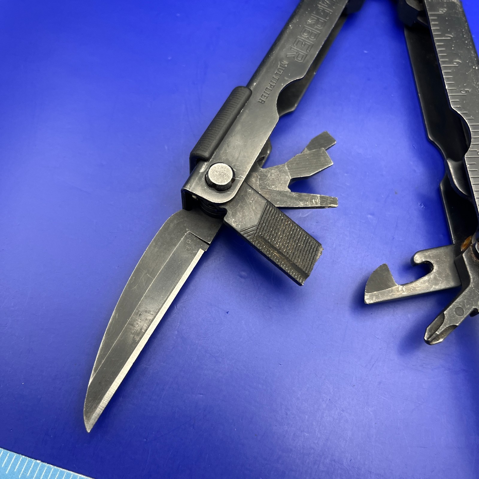Gerber MP600 Black Oxide Multi-Tool Needle Nose Pliers