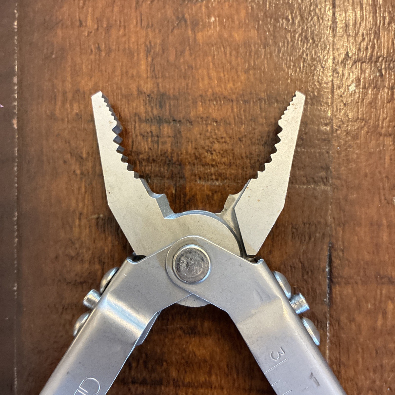 Gerber USA MP600 Blunt Nose Multitool Pliers Knife Saw Vintage – Very Clean!