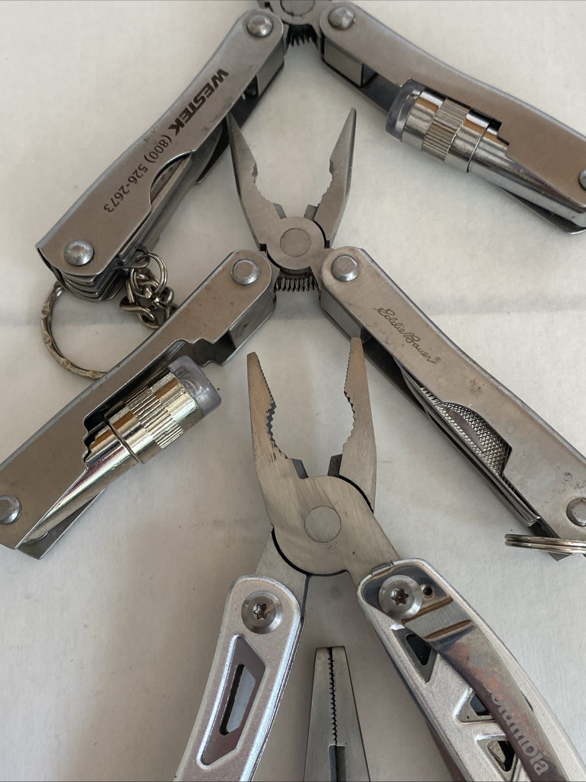 Lot of 4 Mini Multitools Columbia Eddie Bauer Husky. Flashlights Work. Hike Camp