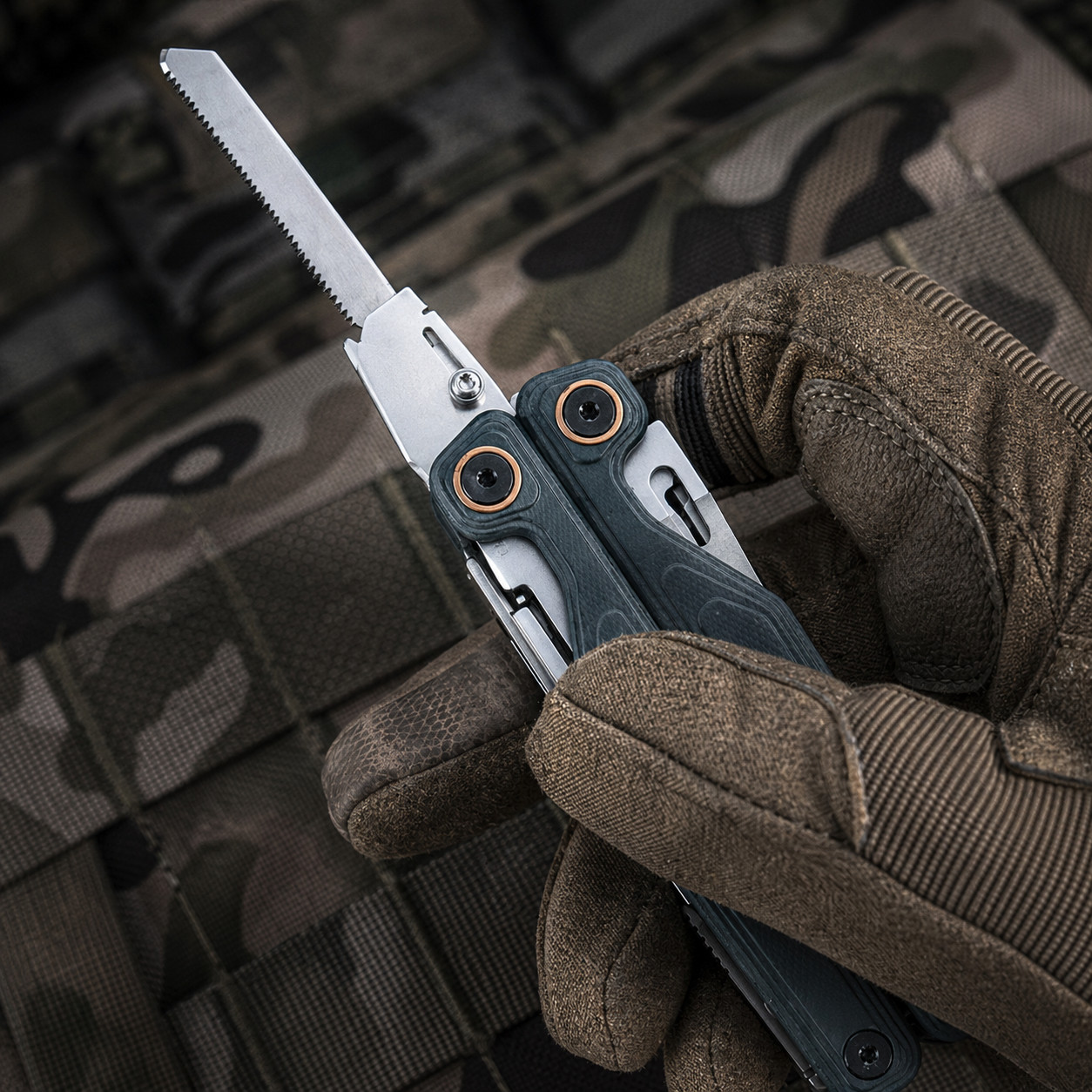 T-Shank Saw Adapter Standard Version Compatible with Leatherman TTI/WAVE/SIGNAL