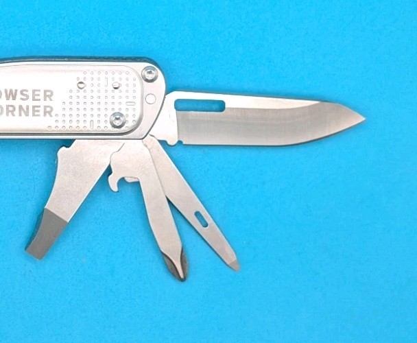 Leatherman FREE T2 Pocket Knife Multi-tool!