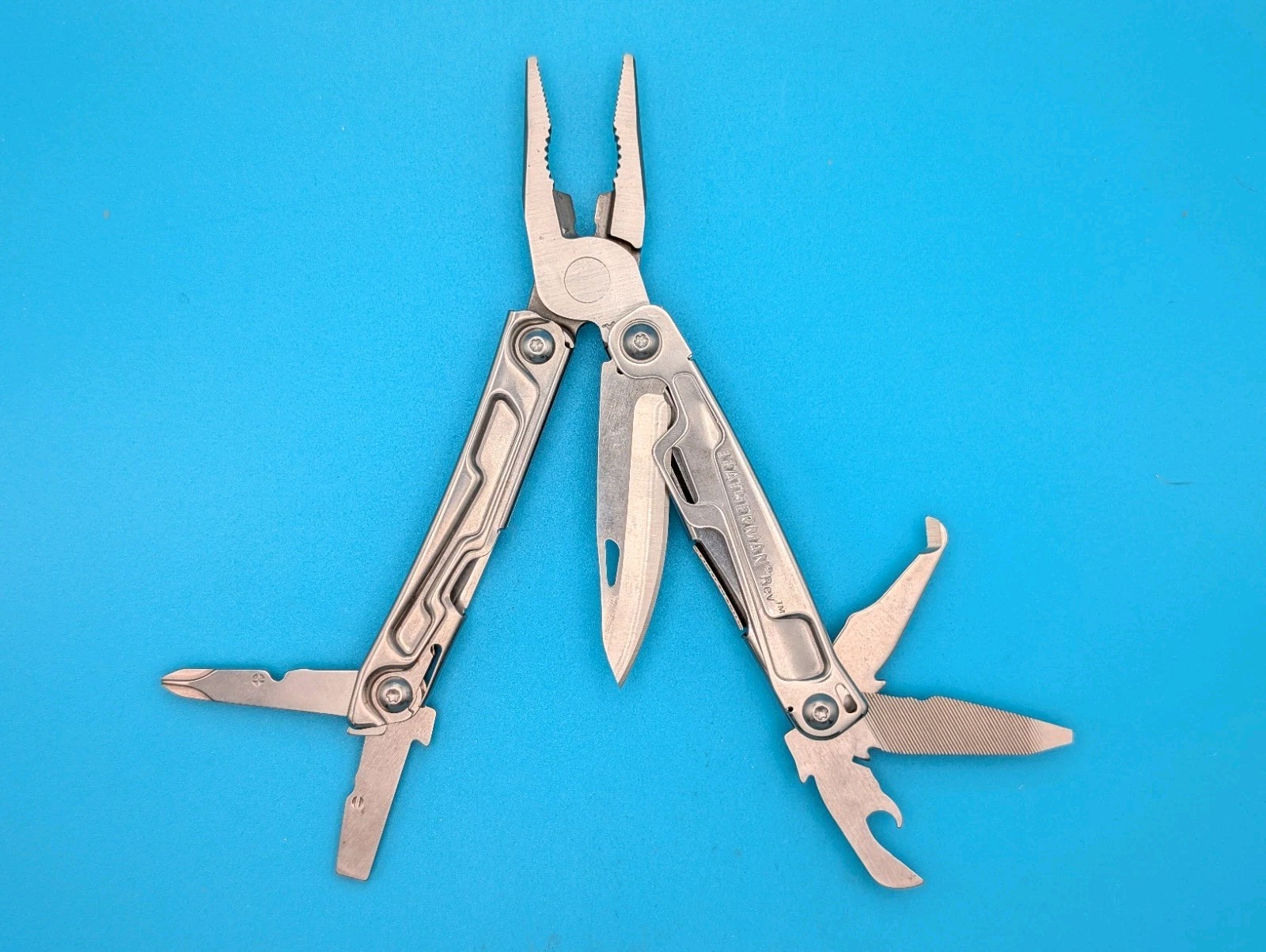 Leatherman Rev 3.8″ Multi-Tool, Stainless!