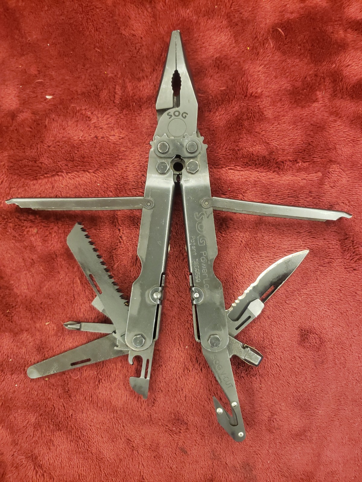 SOG PowerLock Multi tool Stainless