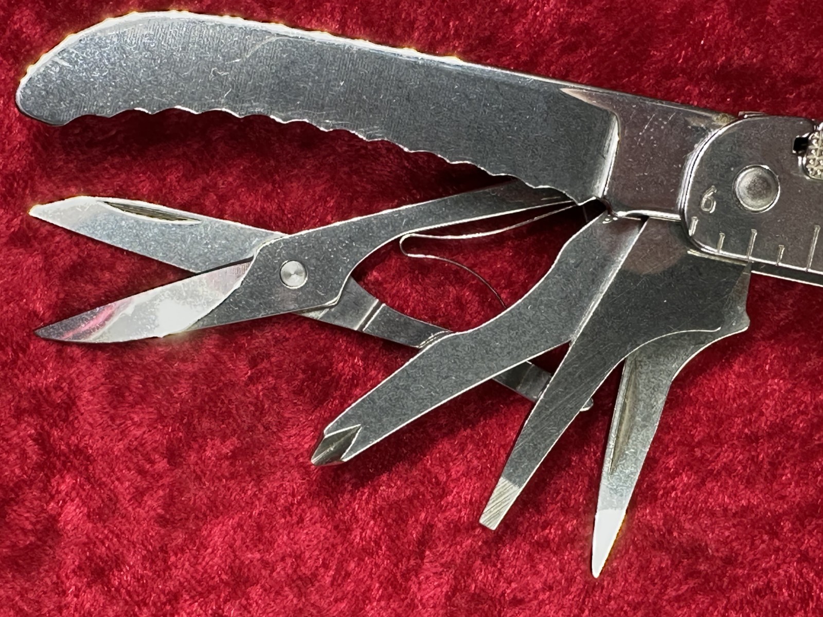 Victorinox SwissTool RS Rescue Stainless Steel Swiss Army Knife Multi-Tool (680)