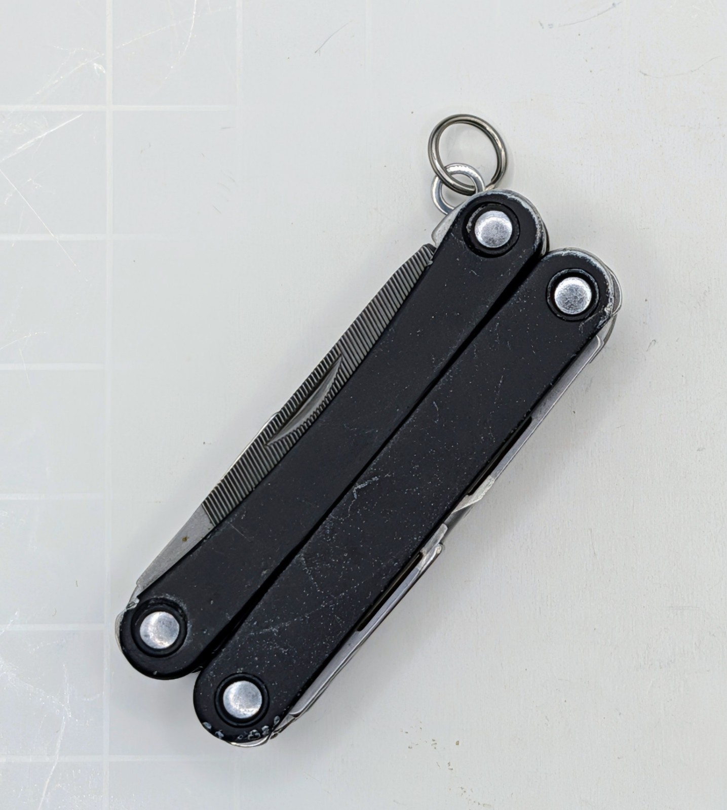 Leatherman SQUIRT Black PS4 9-In-1 MultiTool (Retired) EDC Pliers Blade Scissors