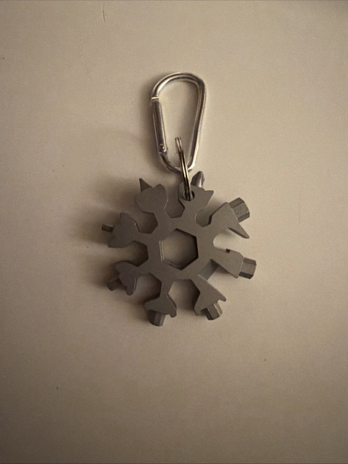 18 in 1 Multi-tool Snowflake Silver Tone Keychain Key Ring