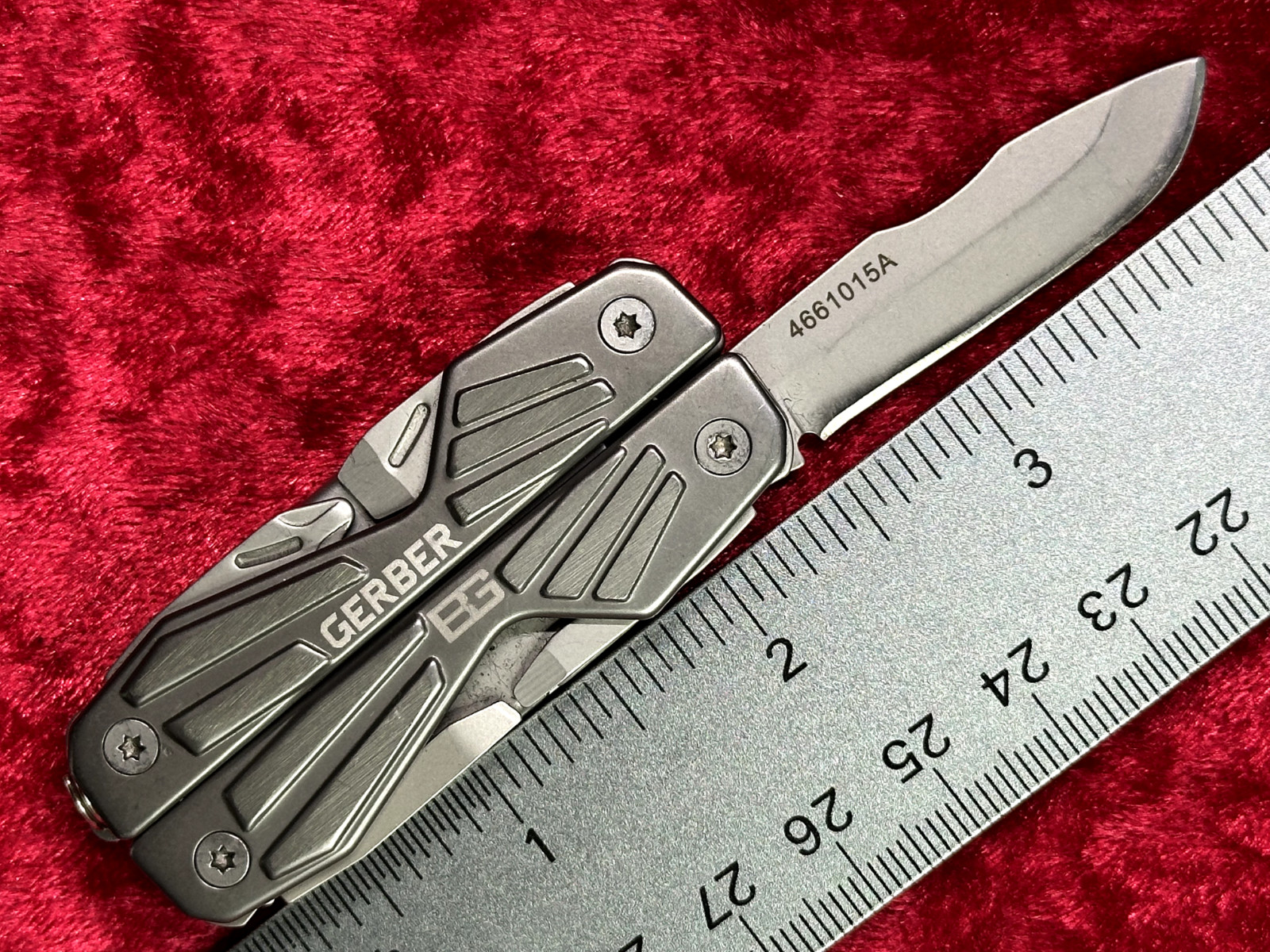 Gerber Bear Grylls Compact Gray Mini Multi-Plier Keychain Random Pick Used (129)