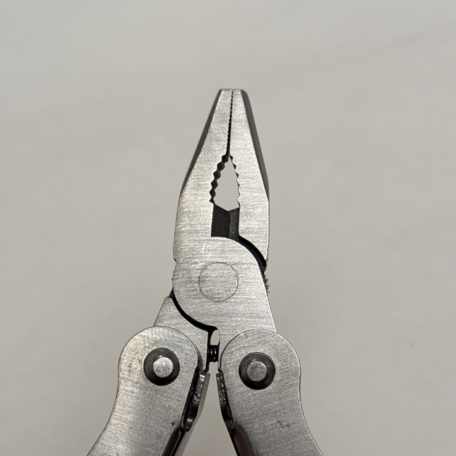 Steel Plier Multi-Tool 10 in 1 Unbranded Silver Hunt Camp Fish Car Boat Tool box