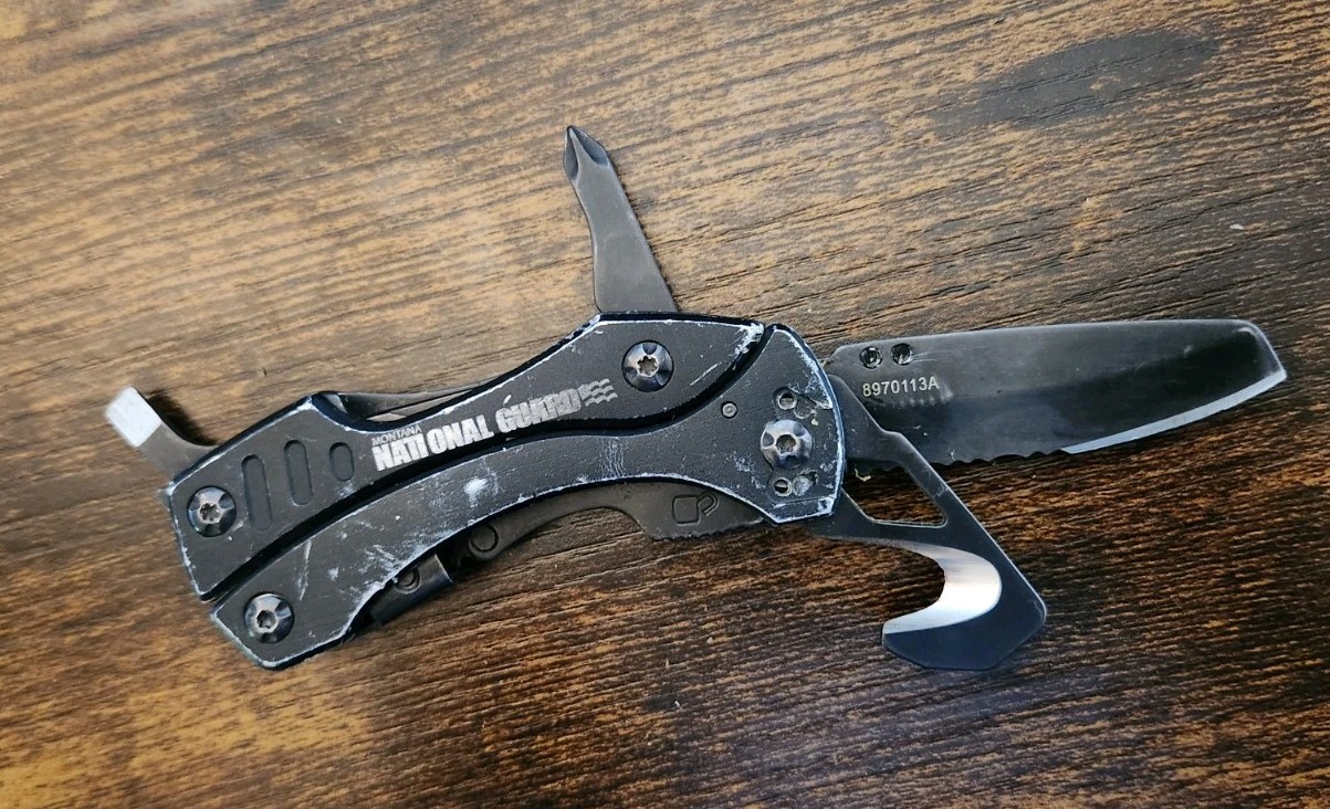 Gerber Crucial Black Multi Tool Multi Plier Carabiner Clip Knife – Great X12