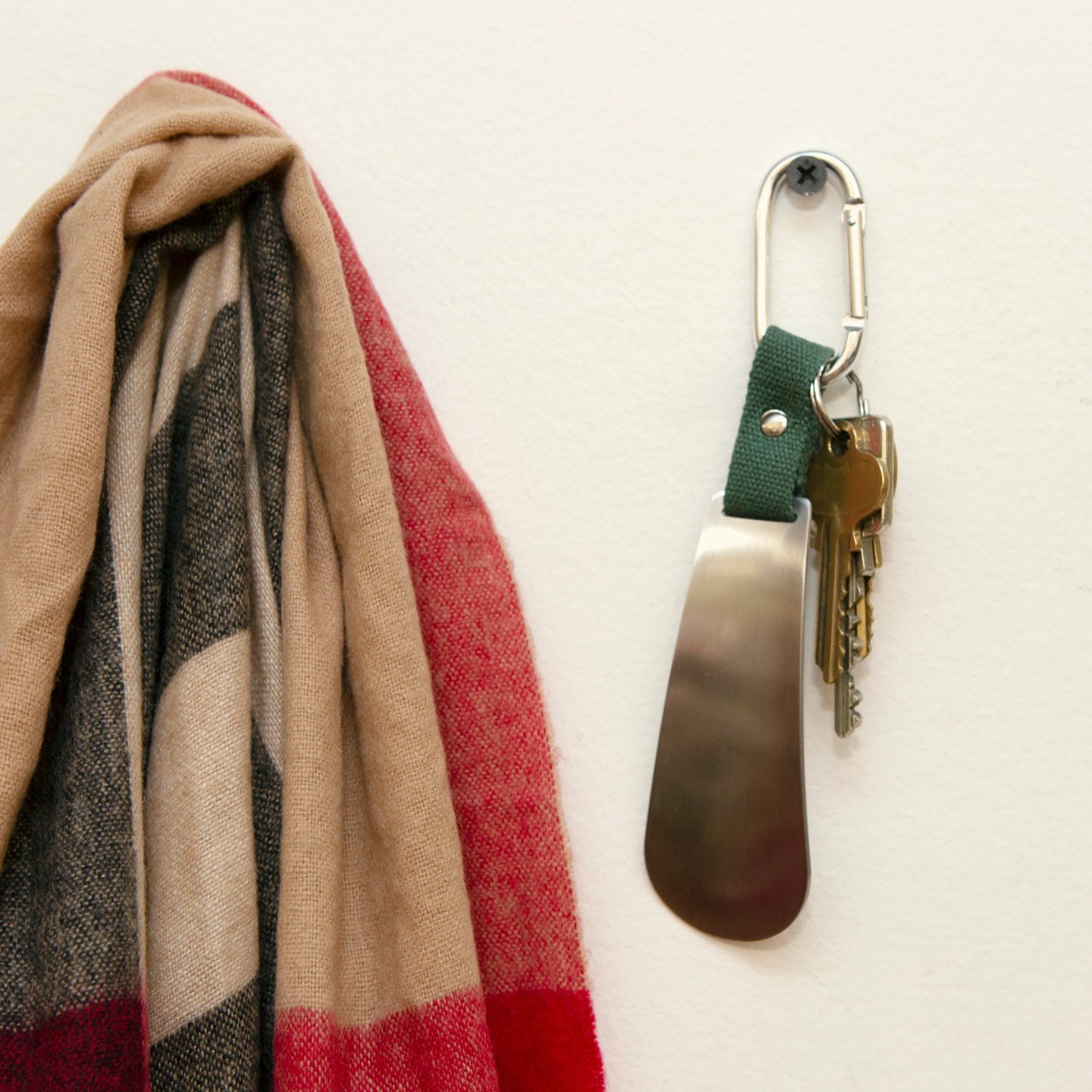Kikkerland Clippable Shoehorn