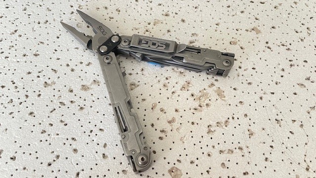 SOG PowerAccess PA1001-CP Stonewashed Stainless Steel Multi Tool Pliers,Knife- –