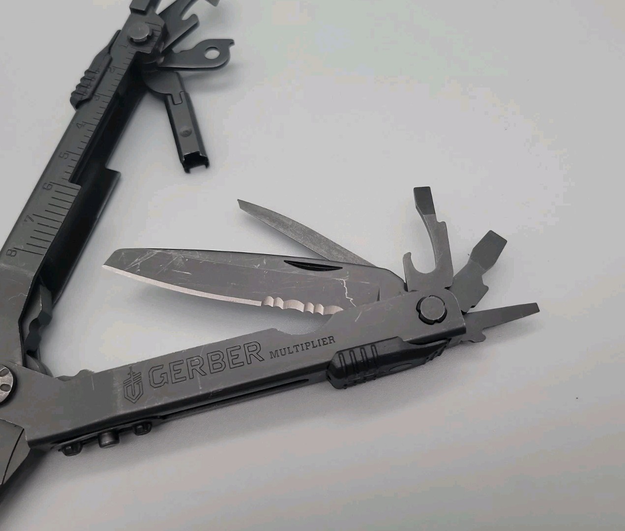 Gerber MP600-ST Multi-Plier Multi-Tool w/ Sight Tool – Black – DISCONTINUED