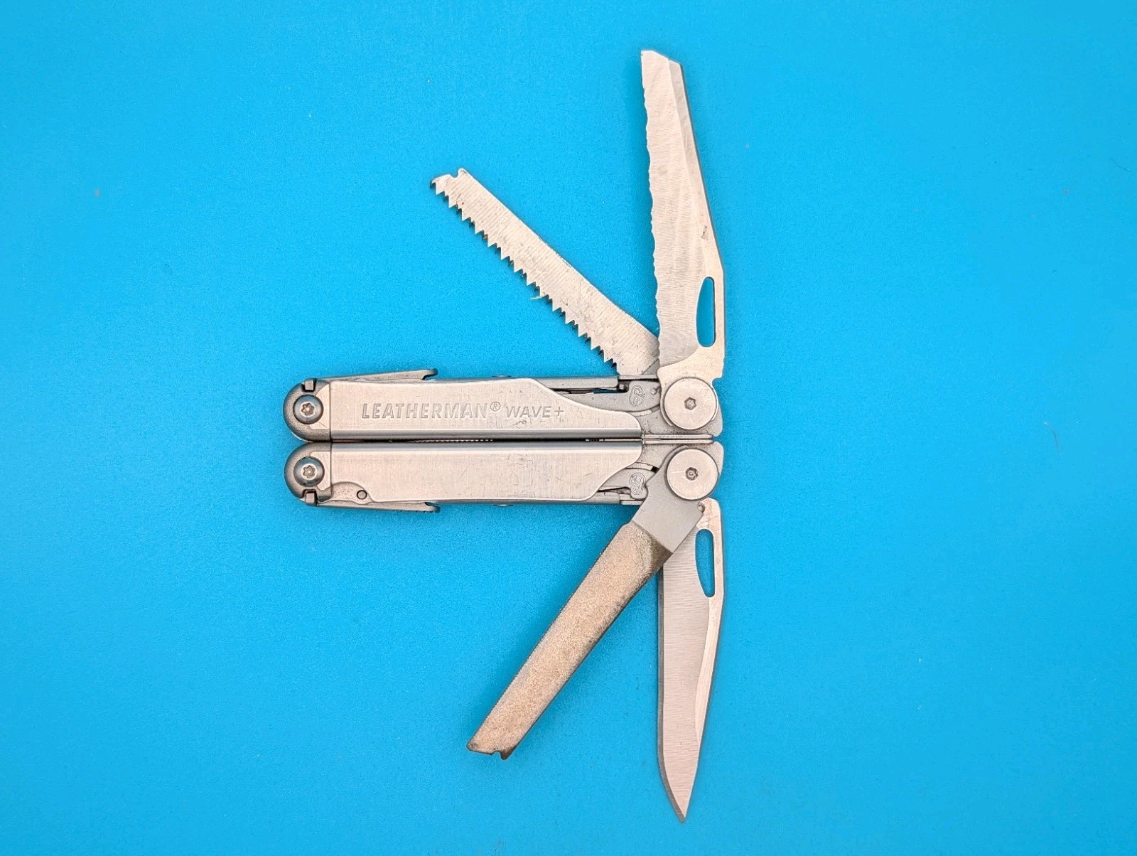 Leatherman Wave Plus + Multi-Tool! FAST SHIPPING! EXCELLENT