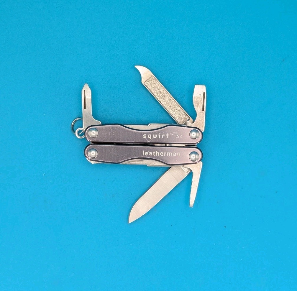 Leatherman Squirt S4 Multi-Tool, Key Ring, Retired, GRAY!