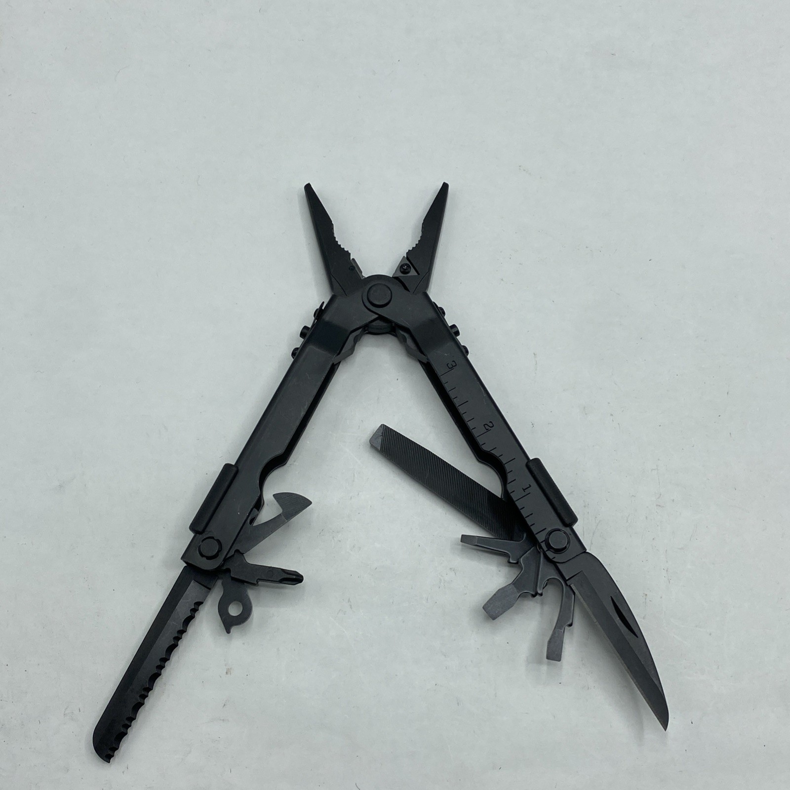Gerber MP 600, Carbide Cutters, Needlenose with Sheath – Black