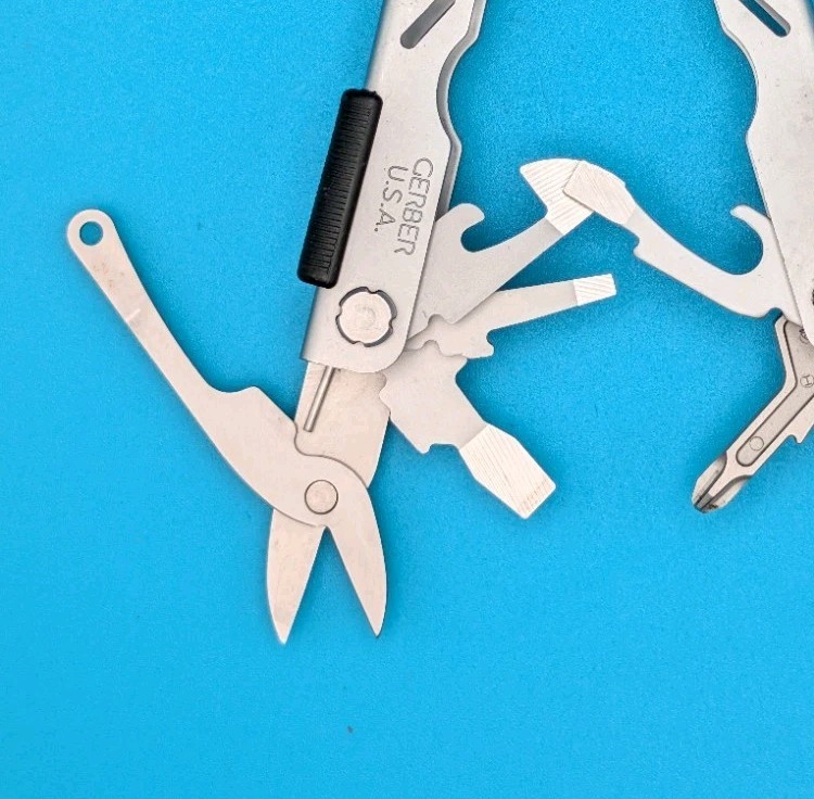 Gerber MP400 Compact Multitool Stainless Steel! With Sheath!