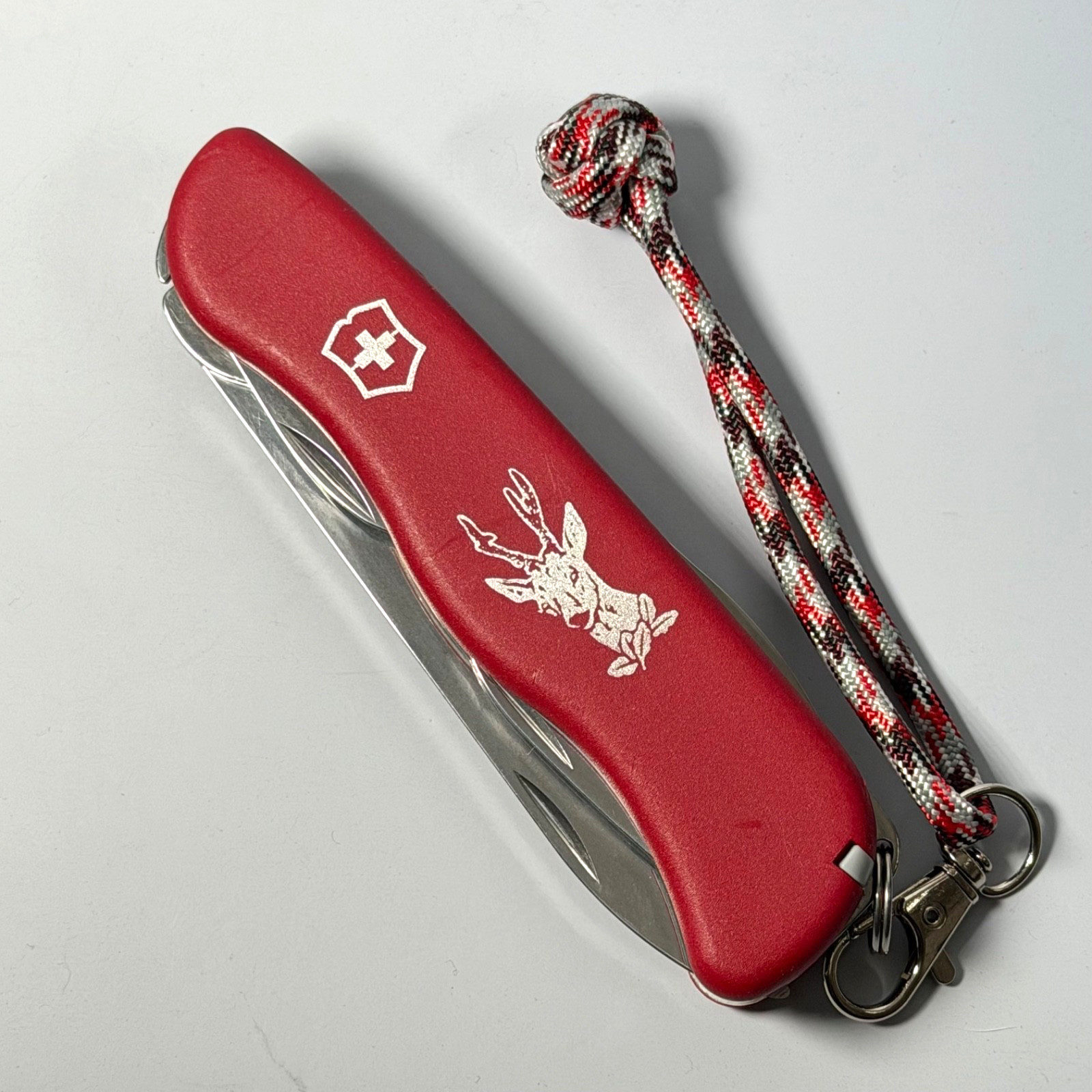 Victorinox Swiss Army Hunter 111mm Deer Hunting Graphic Locking Knife