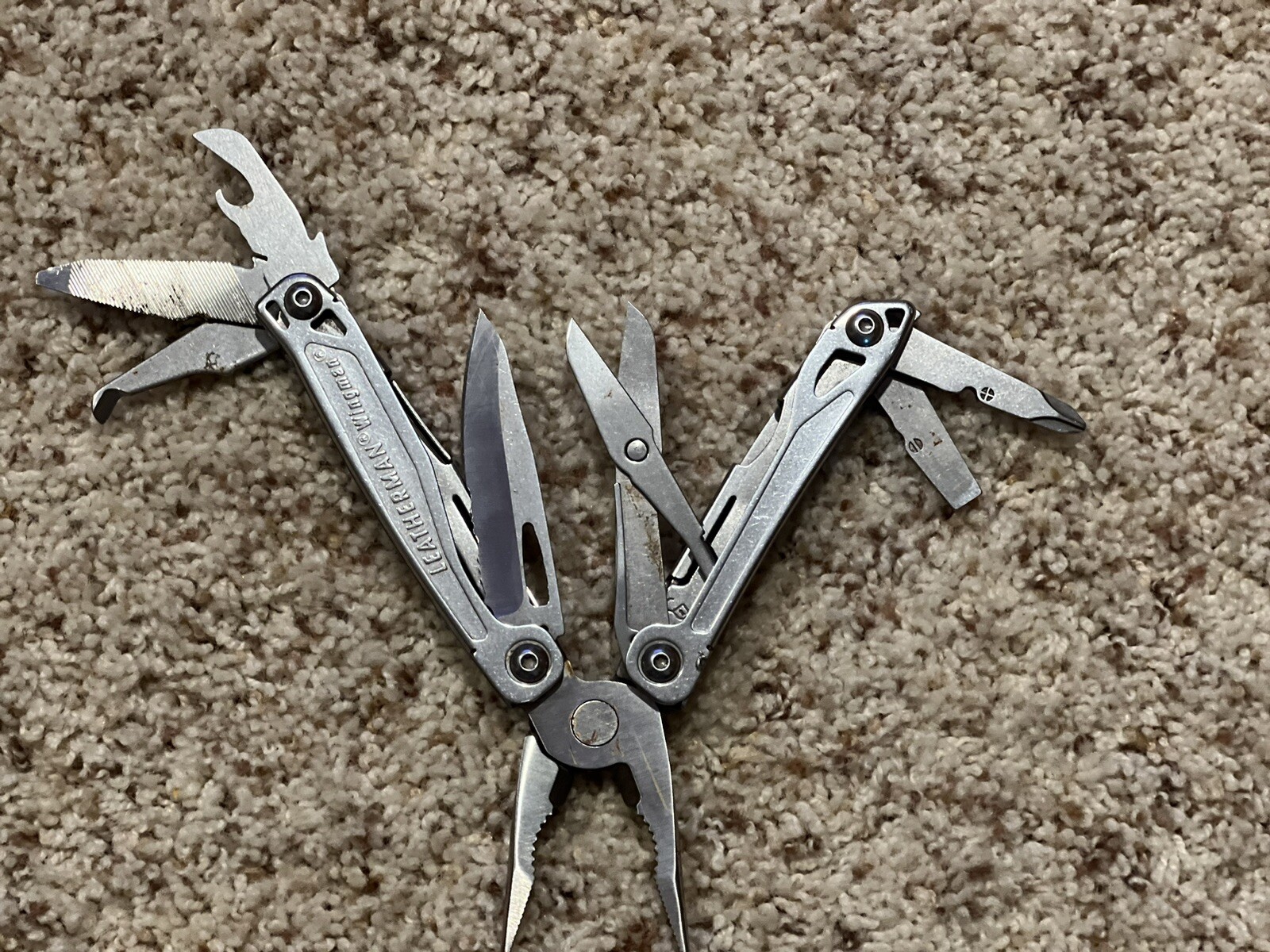 leatherman wingman multi-tool