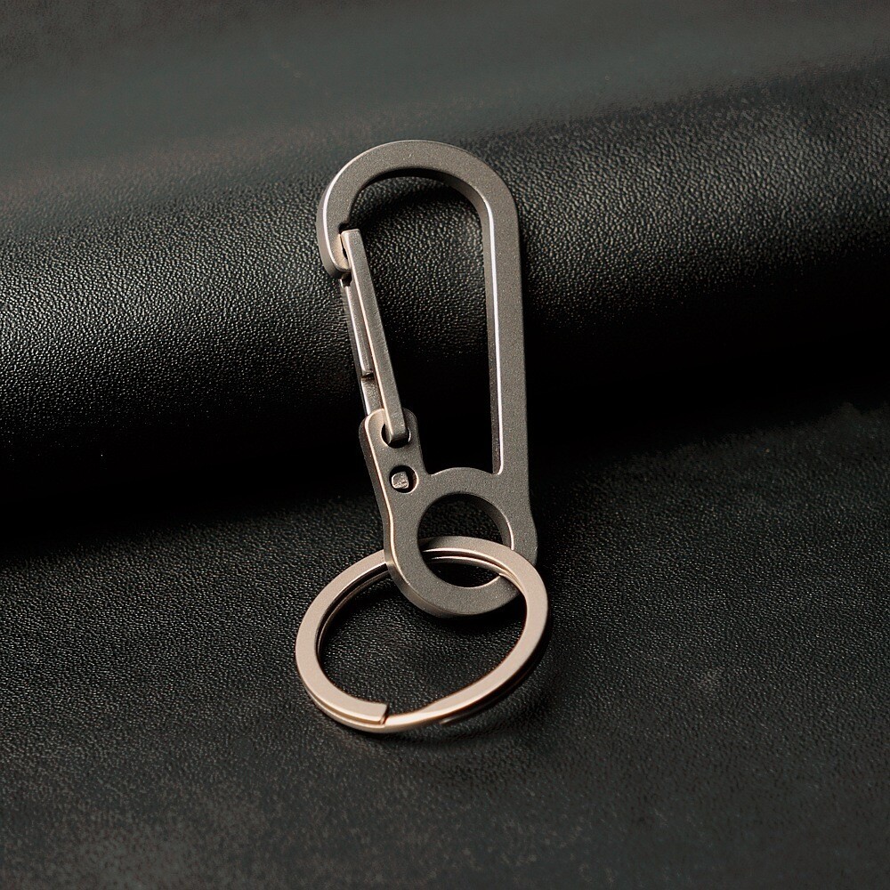 EDC Titanium Alloy Keychain + 28MM Steel Key Ring Hanging Buckle Portable Tool