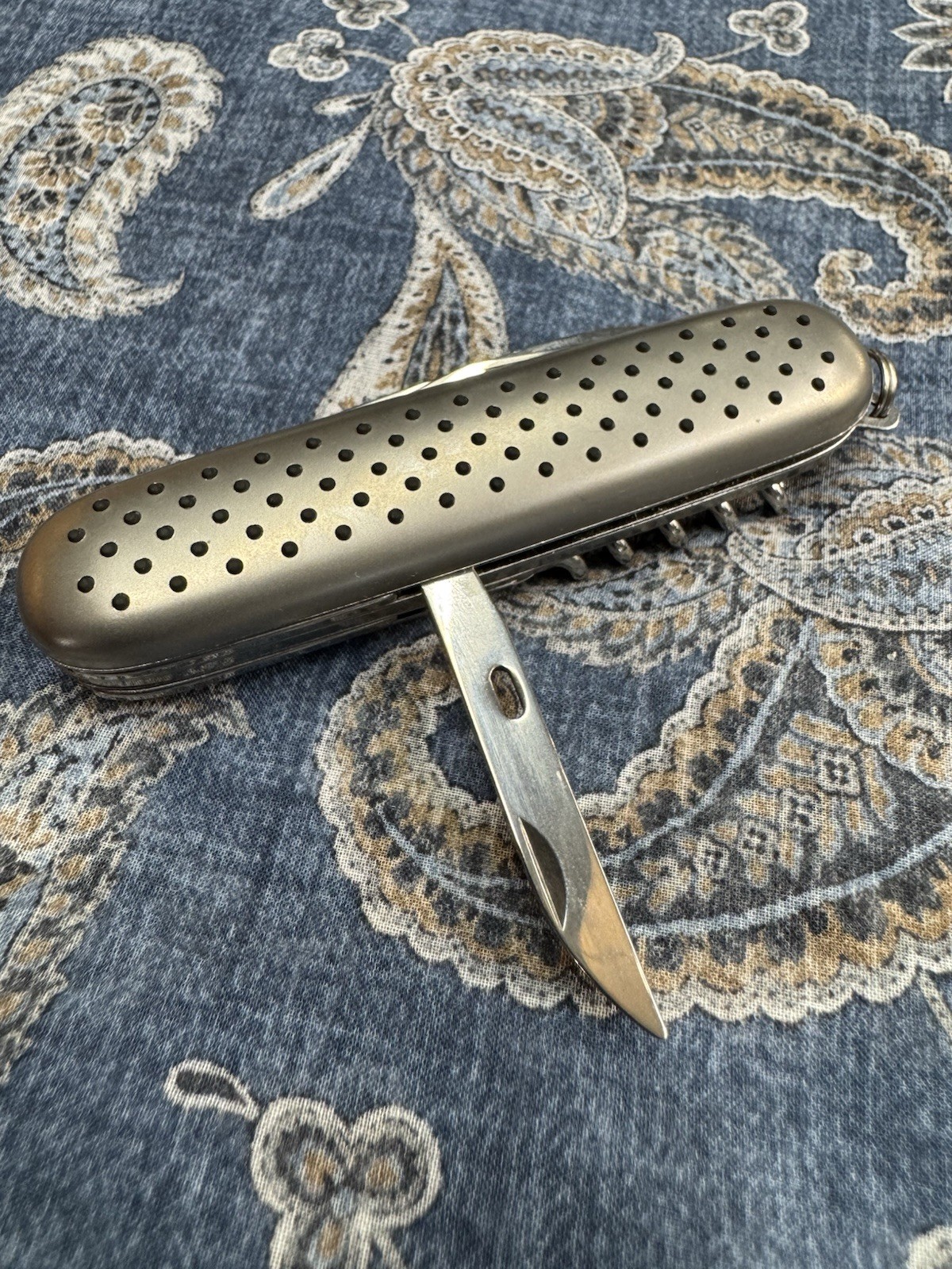 Richartz German Multi-Tool Pocket Knife w/Scissors Corkscrew, Gray Keyring