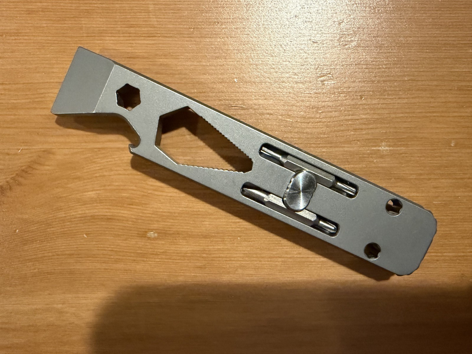 Olight Opry Titanium Pry Bar Bits Excellent Multitool EDC Great