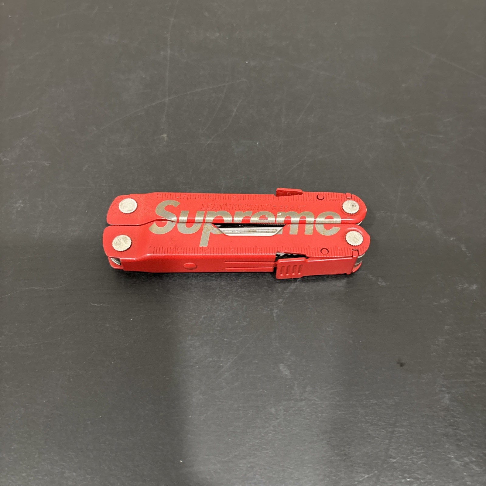 Leatherman Rebar Multi-Tool! LIMITED EDITION SUPREME w/ Case!